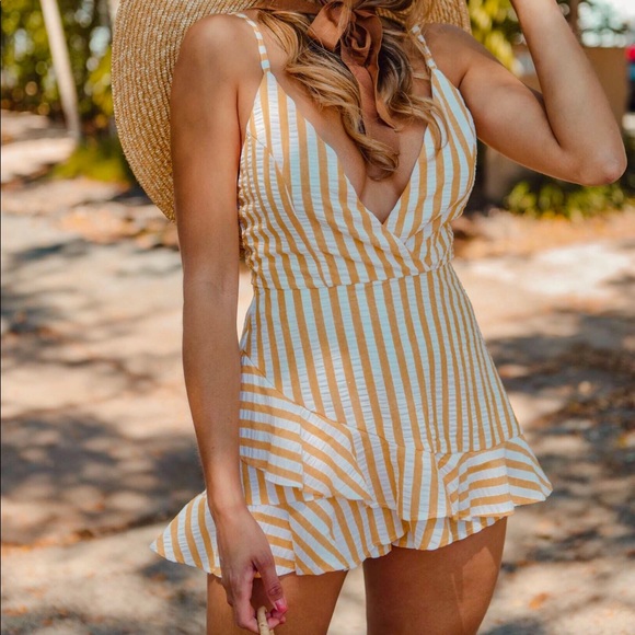 Yellow/white striped romper - Picture 3 of 3